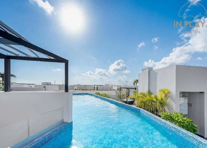 Luxury 2br 2ba, Sauna, Cinema, Rooftop Pool Сasa de vacaciones